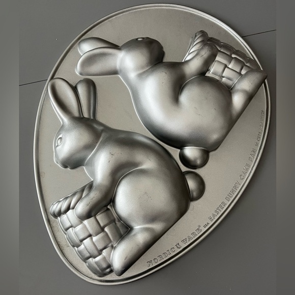10Cup/2.4Liters Nordic Ware USA Easter Bunny 3D Basket Cake Pan Rabbit Baking - Picture 1 of 8